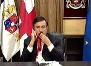 Михаил Саакашвили кушает...